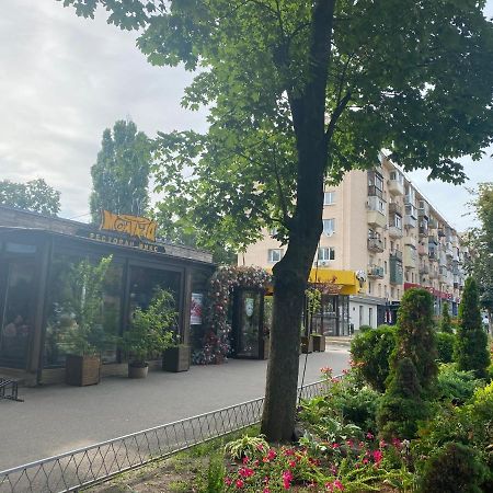 New Apartments With Panoramic Views On Avenue Nauky Charkiv Exteriör bild