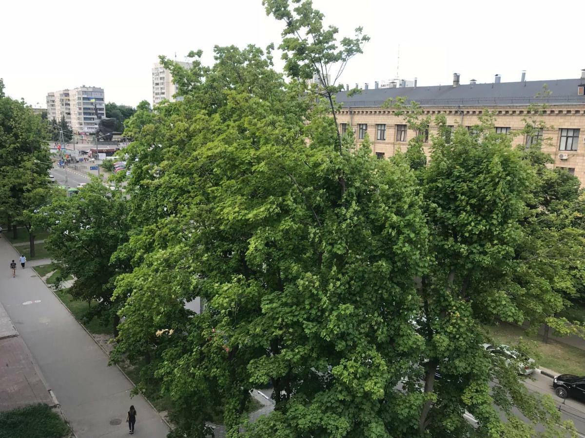 New Apartments With Panoramic Views On Avenue Nauky Charkiv Exteriör bild
